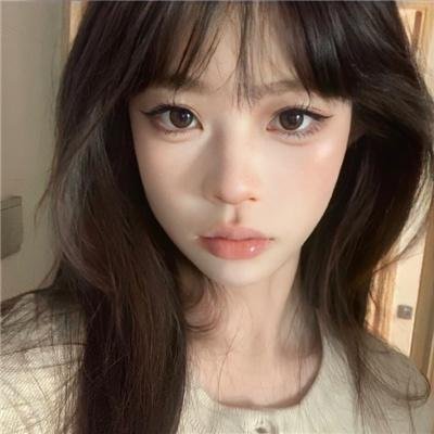 艳谍飘香